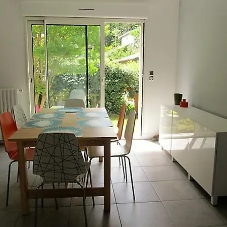 דירה Milady Luxury Locations